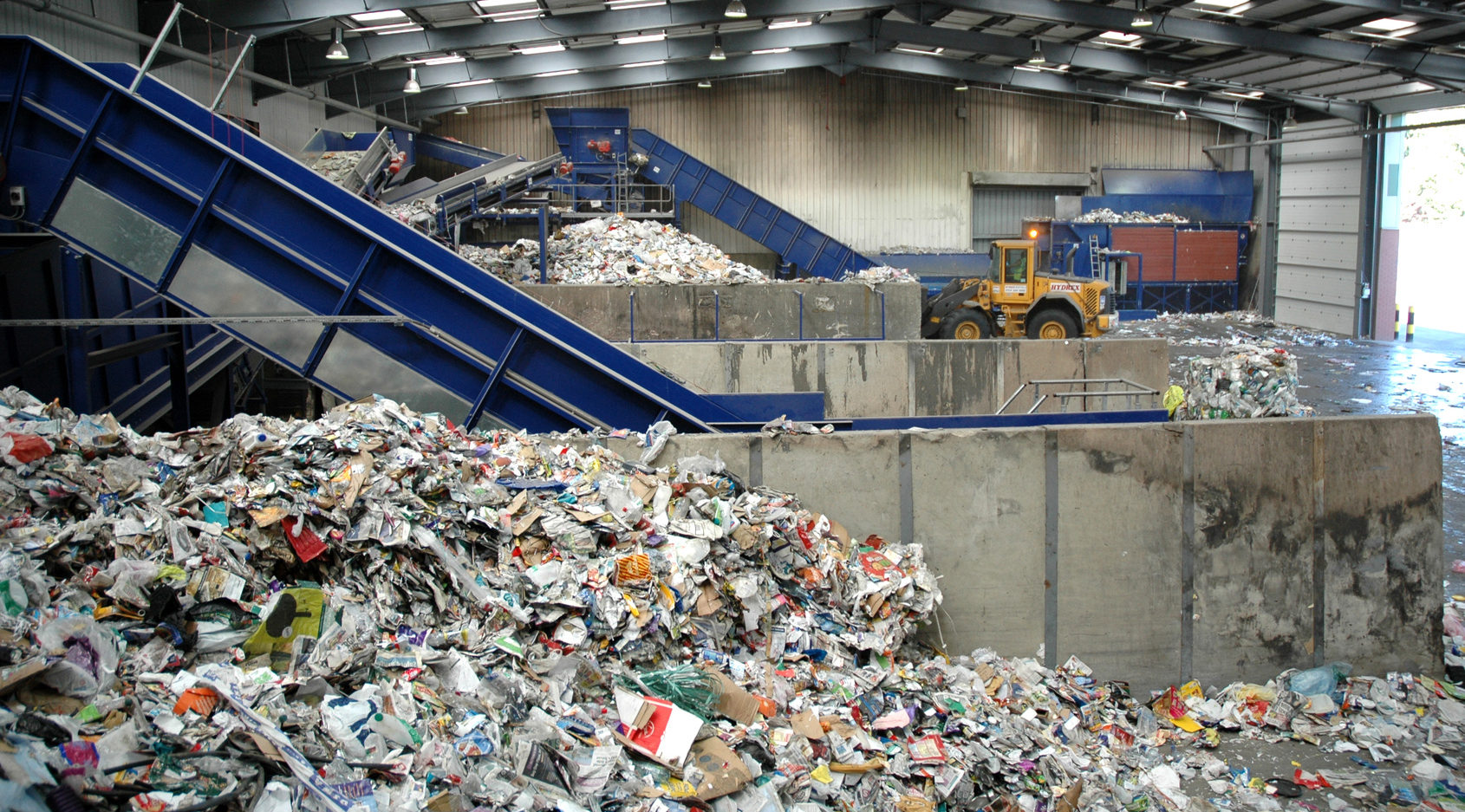 机械回收是一种可以在地方层面上开展的有限活动。
