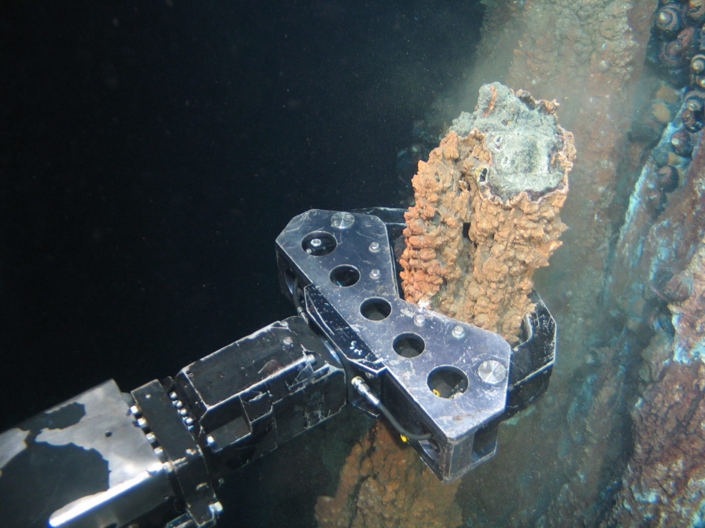 Underwater copper rich chimney sampling, part of seabed mining