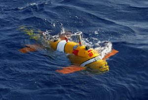 <p>Submersible Qianlong III ascends after diving 3,955 metres (Image: Alamy）</p>