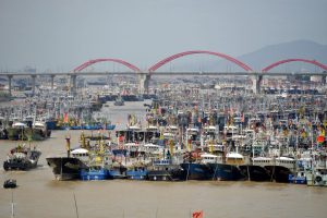 <p>浙江舟山的沈家门渔港。图片来源：Alamy</p>